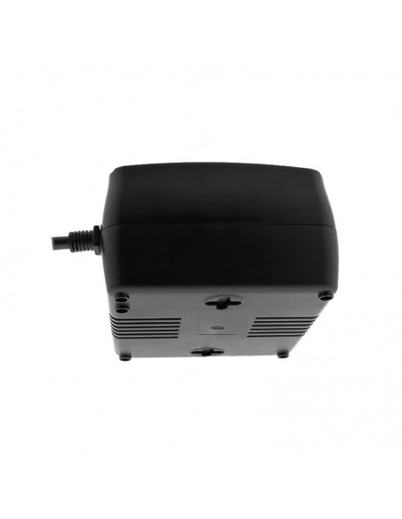 ESTABILIZADOR FORZA 4 TOMAS ( FVR-3002 ) 3000VA/1500W